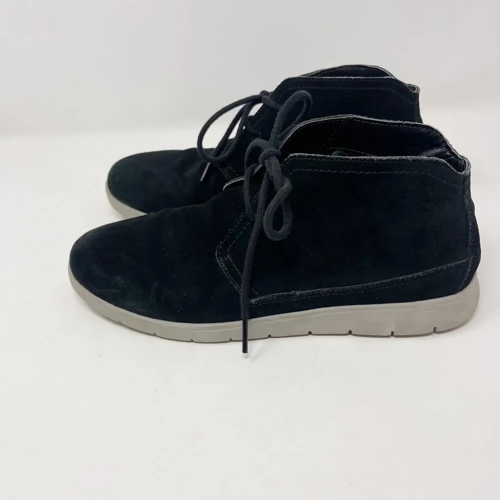UGG Mens Size 7 Black Dustin Chukka Boots Suede Leather Lace Up Foam Footbed
